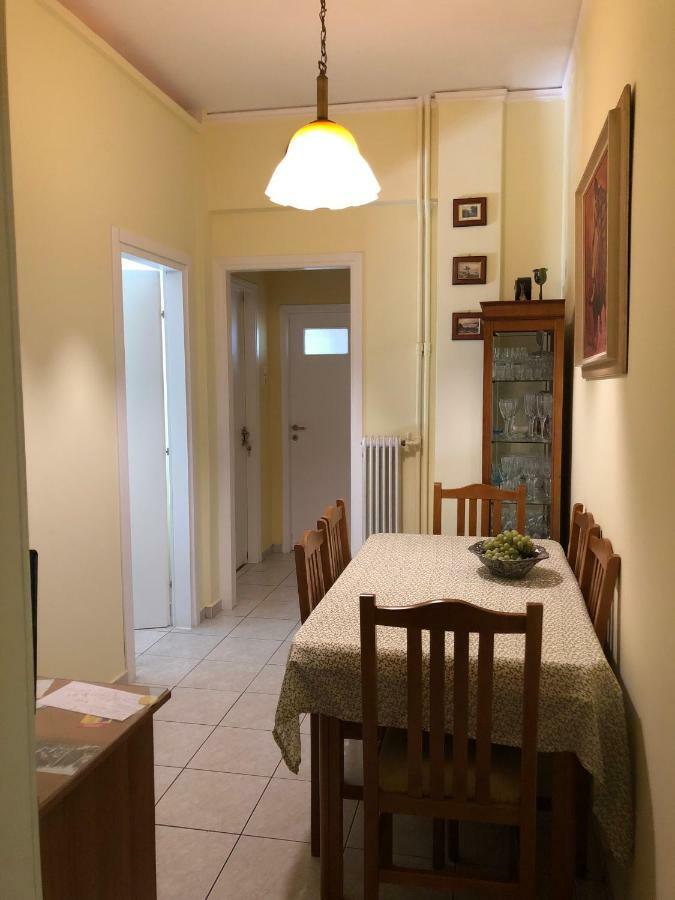 Anna Apartment In Kypseli アテネ エクステリア 写真