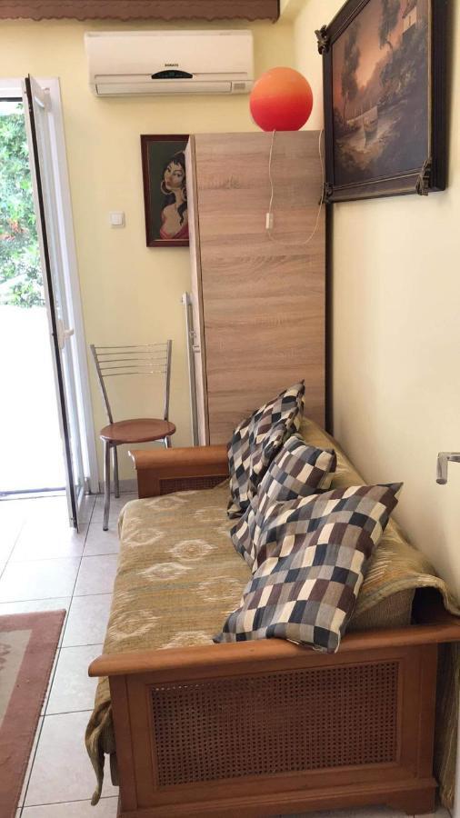 Anna Apartment In Kypseli アテネ エクステリア 写真